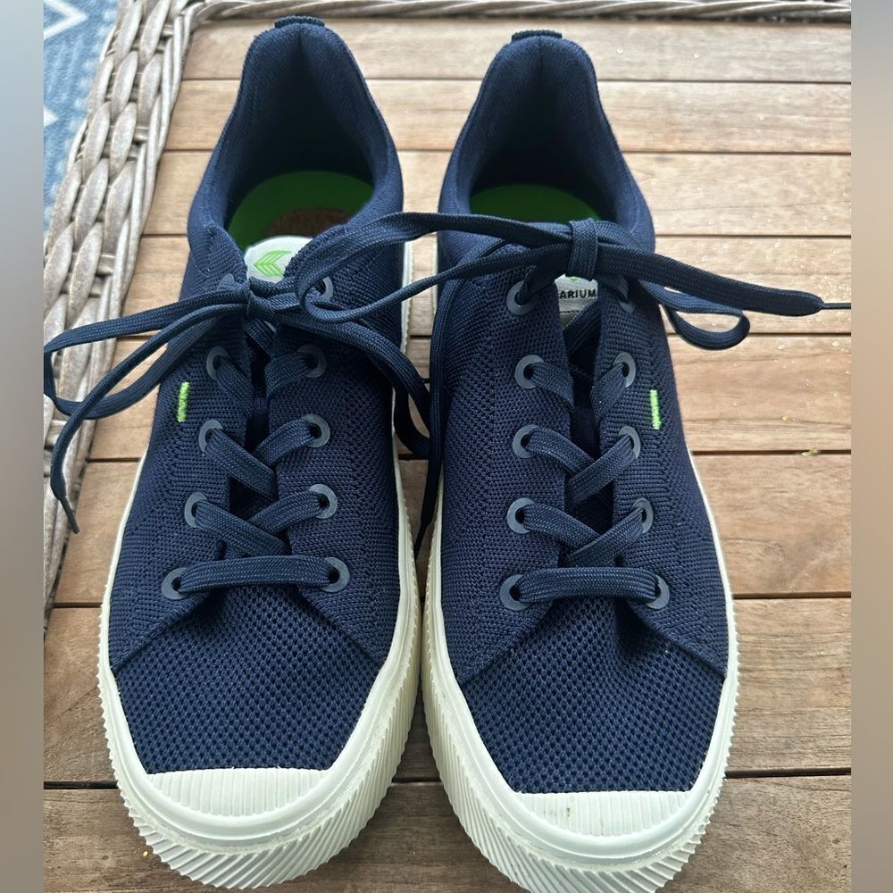 Cariuma Shadow Blue Canvas OCA LOW Sneakers 9M/10.5W
